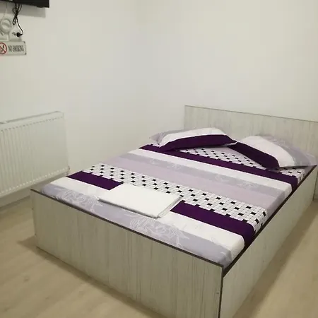 Pensión Yraida's House Constanţa