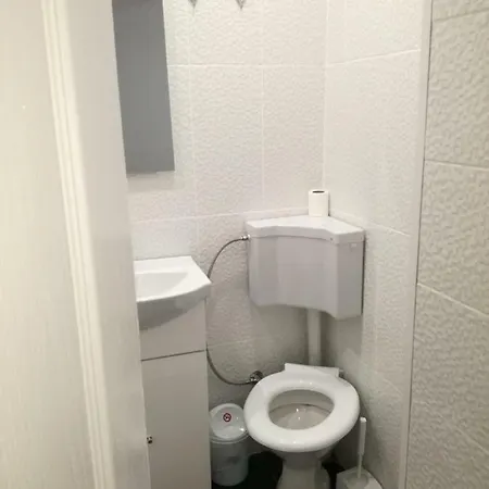 Guest house Yraida's House 3*